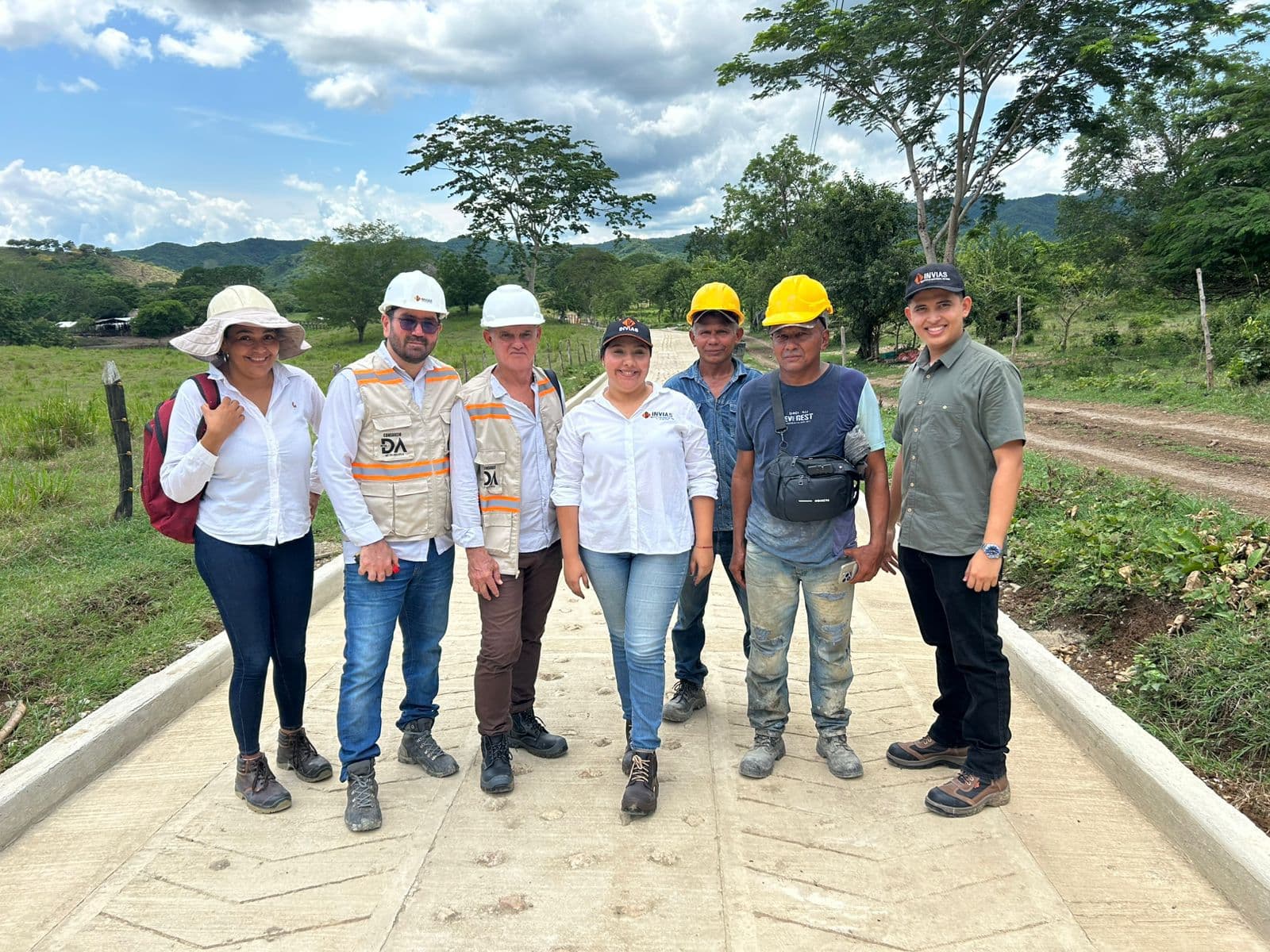 Equipo de DAIMCO trabajando en un proyecto